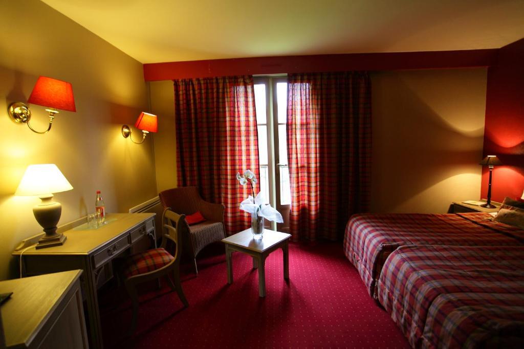 Hotel Le Domaine De Mombreux à Lumbres Extérieur photo