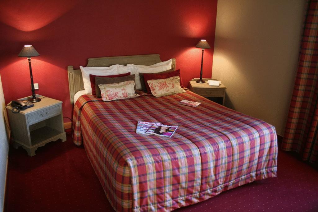 Hotel Le Domaine De Mombreux à Lumbres Chambre photo